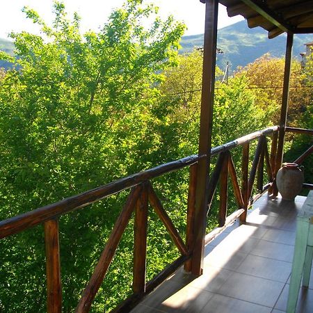 Ksenonas Chrusovitsi Hotel Khrisovitsion ภายนอก รูปภาพ