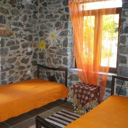 Ksenonas Chrusovitsi Hotel Khrisovitsion ภายนอก รูปภาพ