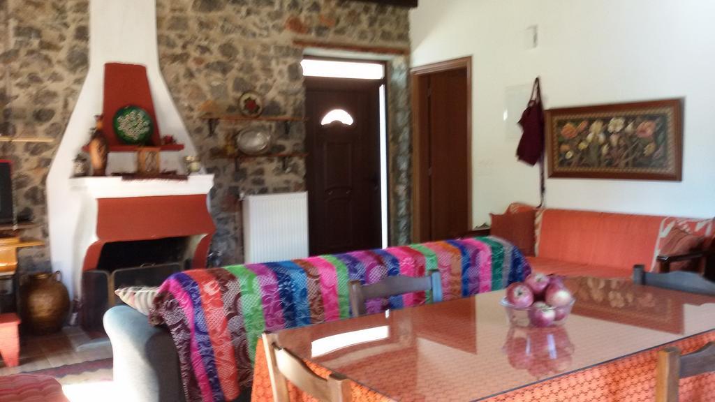 Ksenonas Chrusovitsi Hotel Khrisovitsion ภายนอก รูปภาพ